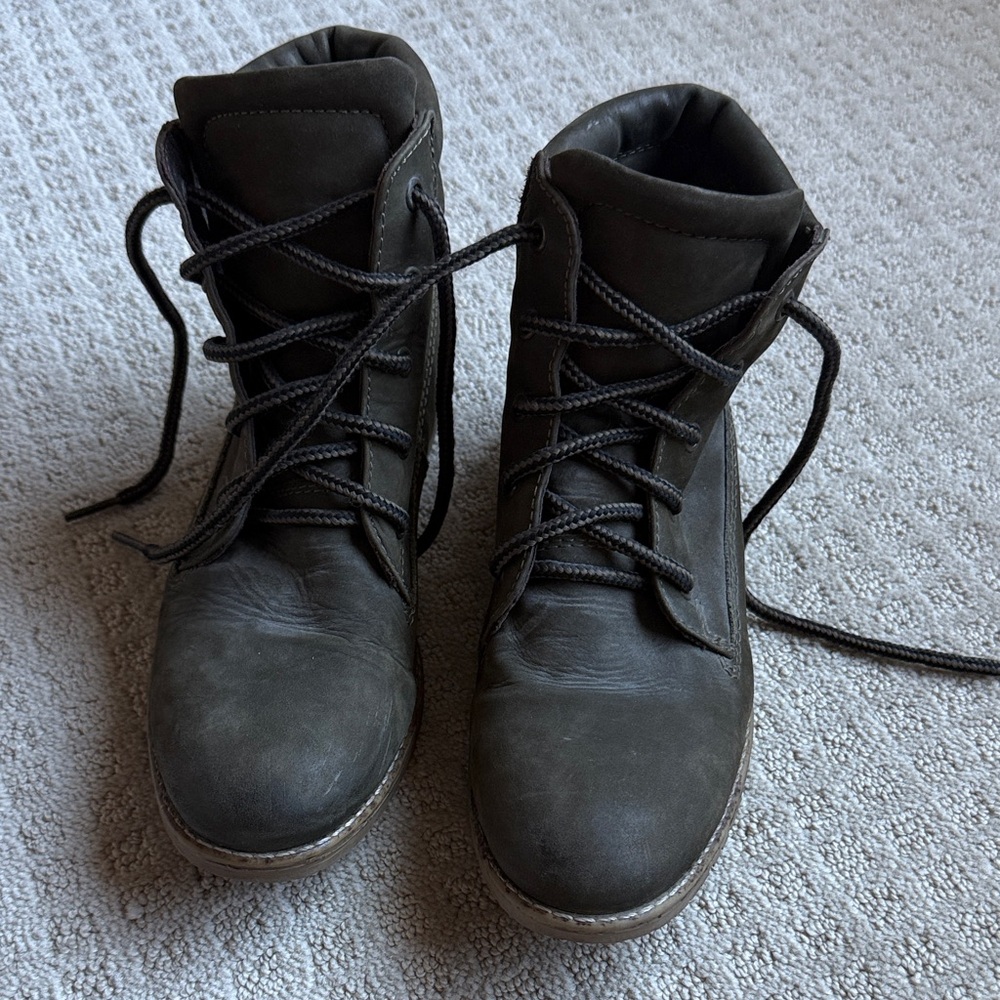 Steve Madden Dark Olive Lace-Up Boots